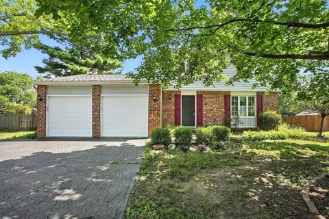 9898 Melody Ln, Pickerington, OH 43147