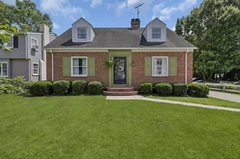 153 E Waterloo St, Canal Winchester, OH 43110