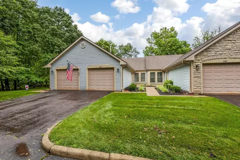 154 Oak Creek Pl, Columbus, OH 43230