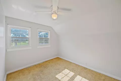 Bedroom - 768 Barks Rd E, Marion, OH 43302 photo 8 of 9