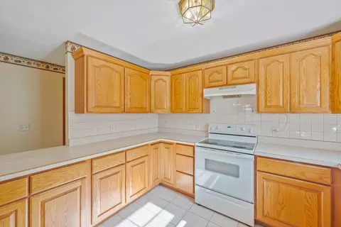 Kitchen - 768 Barks Rd E, Marion, OH 43302 photo 4 of 5