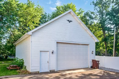 Exterior - 768 Barks Rd E, Marion, OH 43302 photo 4 of 9