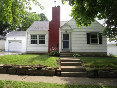 112 N Cherry St, Mount Gilead, OH 43338