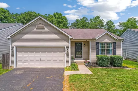 3448 Brook Spring Dr, Grove City, OH 43123