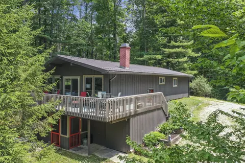441 Kusa Ln, Sugar Grove, OH 43155