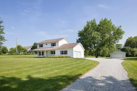 6704 Blacks Rd SW, Pataskala, OH 43062