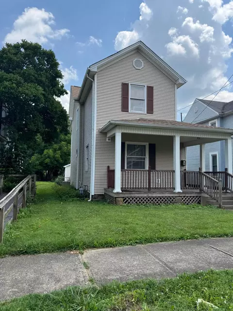 816 Forest Rose Ave, Lancaster, OH 43130