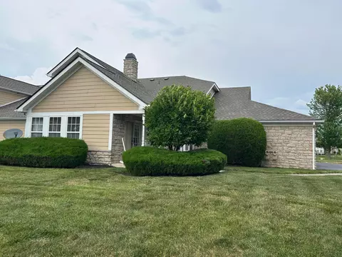 7041 Limerick Ln, Powell, OH 43065