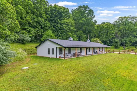 4844 Bauman Hill Rd SE, Lancaster, OH 43130