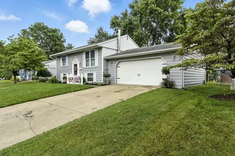 2190 Lendale Dr, Lancaster, OH 43130