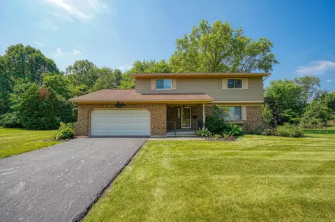 8899 Chevington Ct, Pickerington, OH 43147