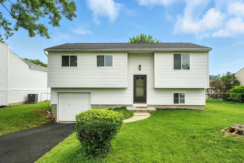 276 Hubbard Rd, Galloway, OH 43119