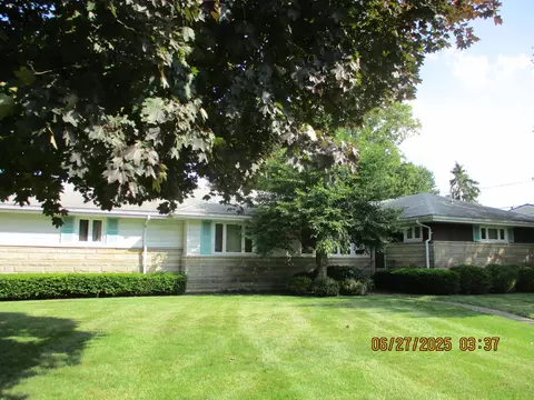 Exterior - 384 Normandy Dr, Marion, OH 43302 photo 2 of 10