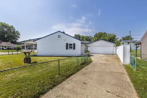 Exterior - 441 Ruth Ave, Circleville, OH 43113 photo 4 of 4