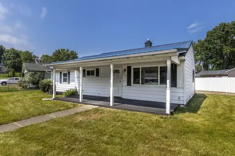 Exterior - 441 Ruth Ave, Circleville, OH 43113 photo 2 of 4