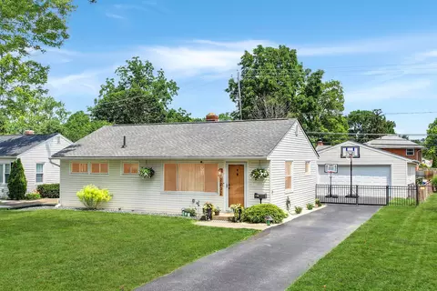 2232 Edgevale Rd, Columbus, OH 43221