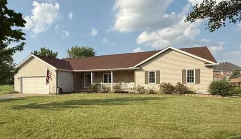 630 Duffy Dr, Washington Court House, OH 43160