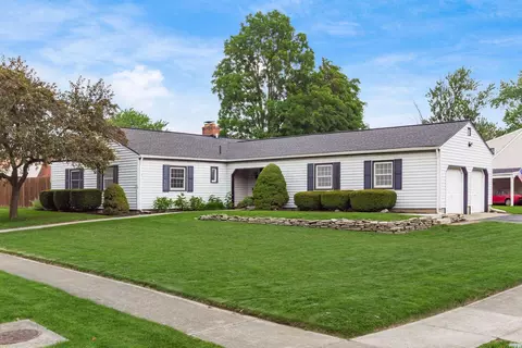 436 Darbyhurst Rd, Columbus, OH 43228