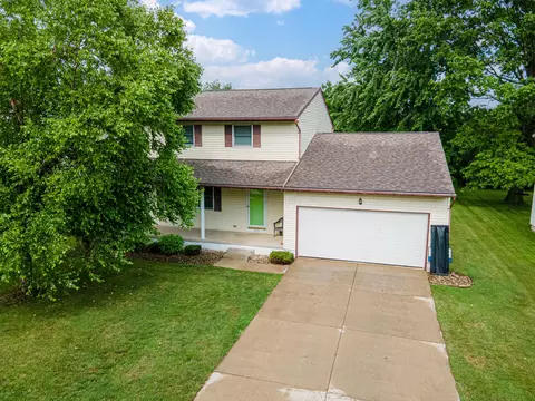 925 Tamarack Dr, Willard, OH 44890