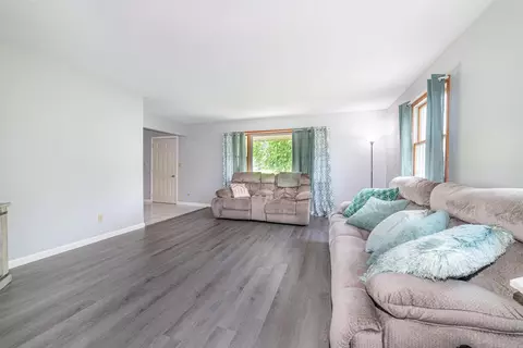 925 Tamarack Dr, Willard, OH 44890 photo 5