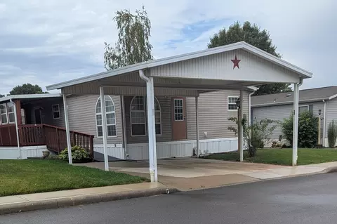 22 Birch Row Dr, Delaware, OH 43015