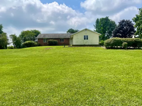 13480 Robins Rd, Westerville, OH 43082