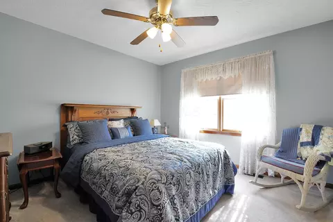 Bedroom - 519 Forestview Ct, Circleville, OH 43113 photo 3 of 5