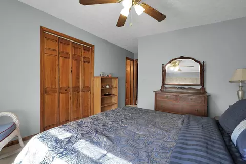 Bedroom - 519 Forestview Ct, Circleville, OH 43113 photo 4 of 5