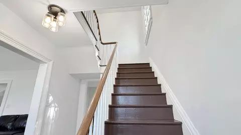 Entry Way - 489 Heath Rd, Heath, OH 43056 photo 5 of 7