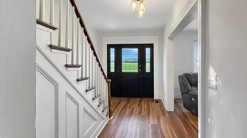 Entry Way - 489 Heath Rd, Heath, OH 43056 photo 4 of 7