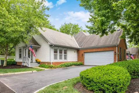 6611 Lower Lake Dr, Westerville, OH 43082