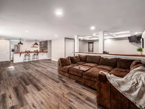 Living - 7903 Dellinger Rd, Galloway, OH 43119 photo 7 of 7