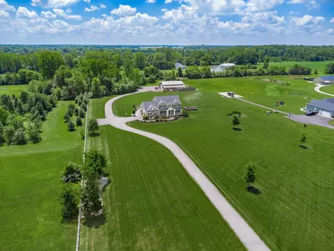 View/Area - 7903 Dellinger Rd, Galloway, OH 43119 photo 4 of 10