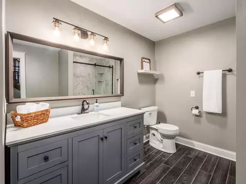 Bath - 7903 Dellinger Rd, Galloway, OH 43119 photo 5 of 6