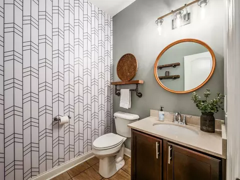 Bath - 7903 Dellinger Rd, Galloway, OH 43119 photo 1 of 6