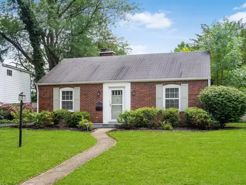 2769 Parkland Pl, Columbus, OH 43209