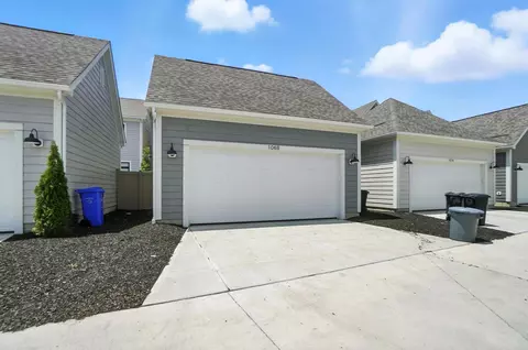 Exterior - 1068 Edgehill Rd, Columbus, OH 43212 photo 14 of 20