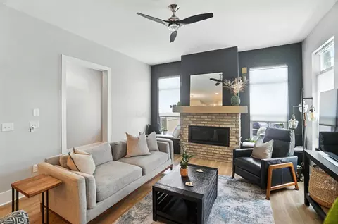 Living - 1068 Edgehill Rd, Columbus, OH 43212 photo 2 of 5