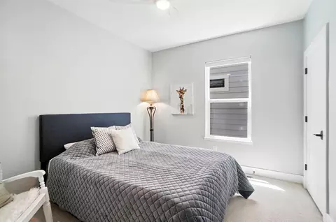 Bedroom - 1068 Edgehill Rd, Columbus, OH 43212 photo 8 of 10