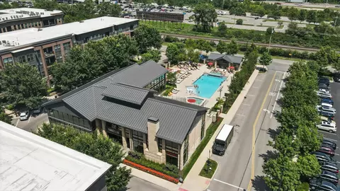 Exterior - 1068 Edgehill Rd, Columbus, OH 43212 photo 15 of 20