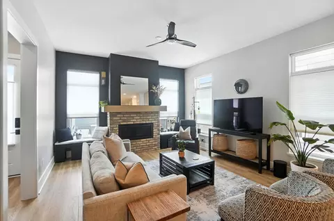 Living - 1068 Edgehill Rd, Columbus, OH 43212 photo 1 of 5