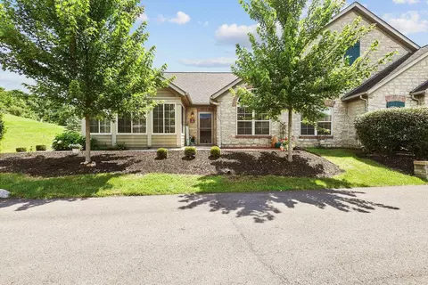106 Stonegate Dr, Pataskala, OH 43062