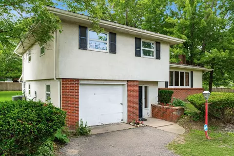 218 Blacks Rd, Pataskala, OH 43062