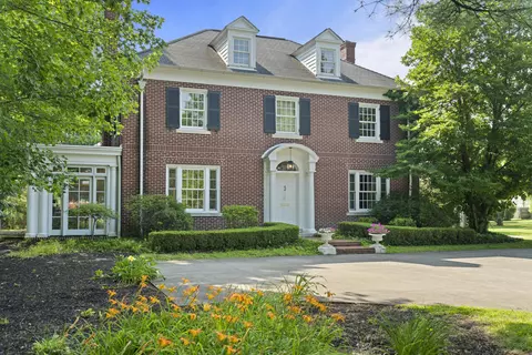 130 Boving Rd, Lancaster, OH 43130