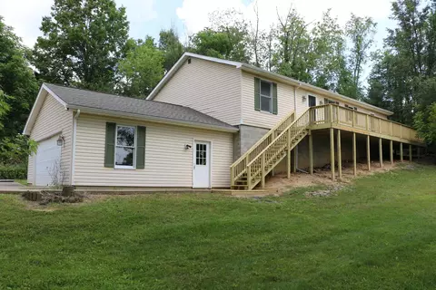 1156 Apple Valley Dr, Howard, OH 43028