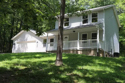 668 Daffodil Dr, Howard, OH 43028