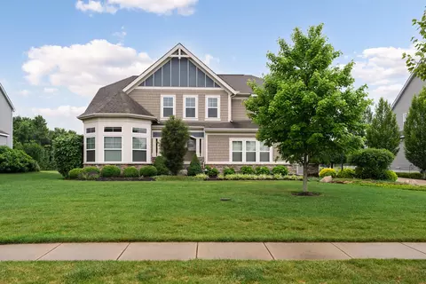 6196 Streamside Dr, Galena, OH 43021