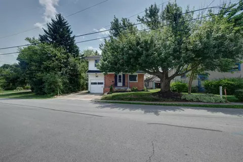 193 E Walnut St, Marion, OH 43302 photo 3