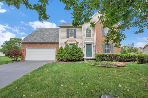 9287 Auburn Ct, Powell, OH 43065
