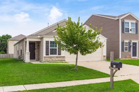 378 Kear St, Lockbourne, OH 43137